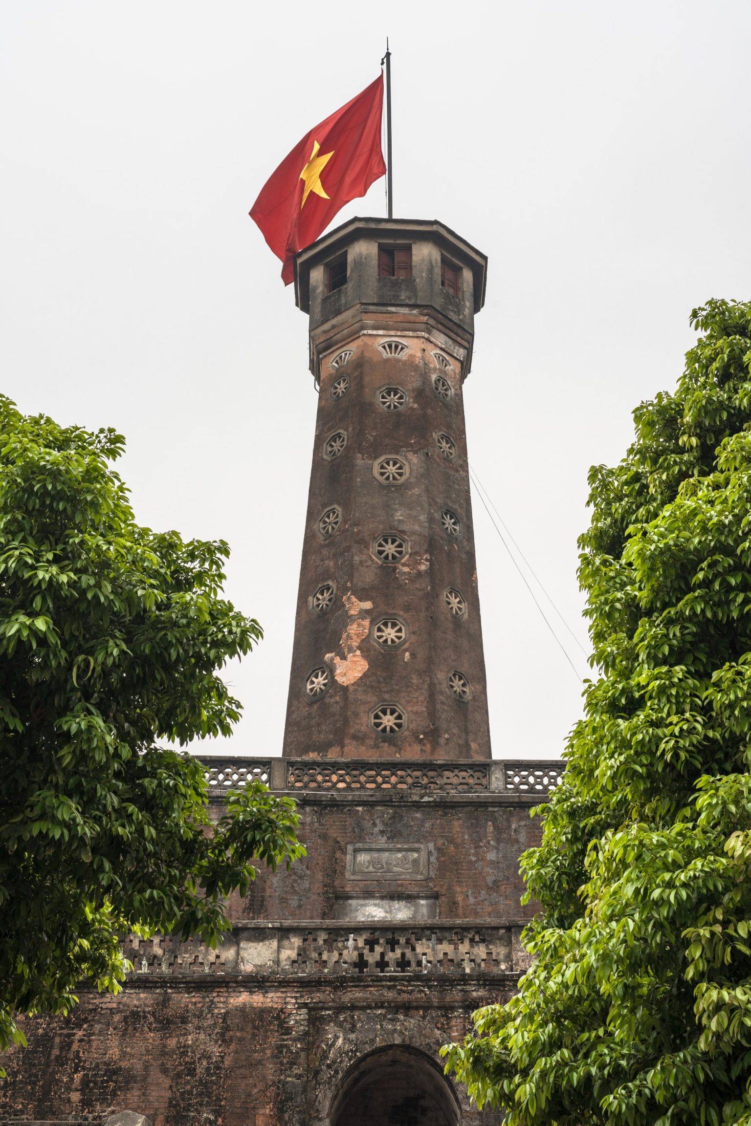 Der Flagtower ist mit seiner riesigen Flagge ein beliebtes Fotomotiv. 