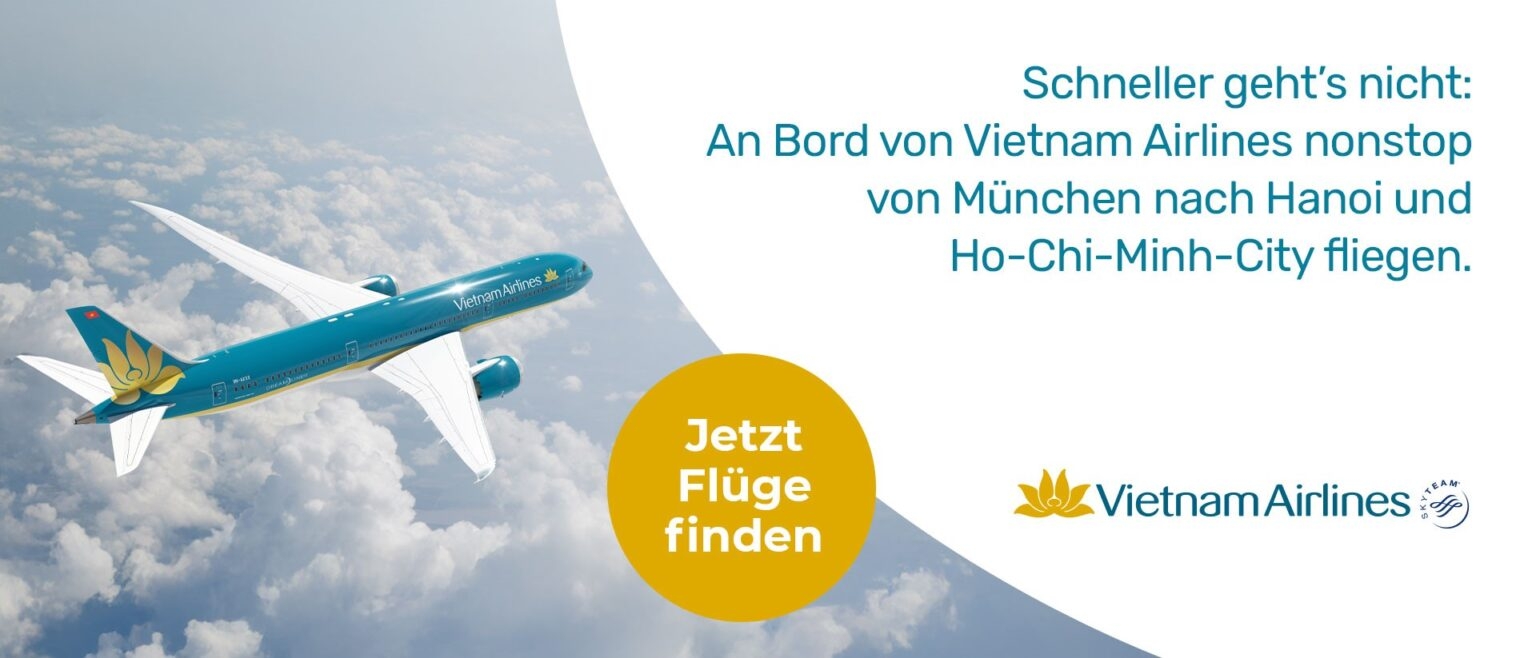 Banner der Fluggesellschaft Vietnam Airlines ruft zum Flügefinden auf.