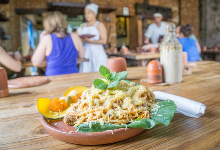 Probiere unbedingt die Spaghetti in der Taberna La Botija.