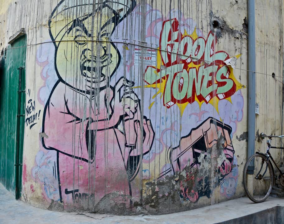 Viele Hausfassaden in Shahpur Jat sind mit Street Art verziert.