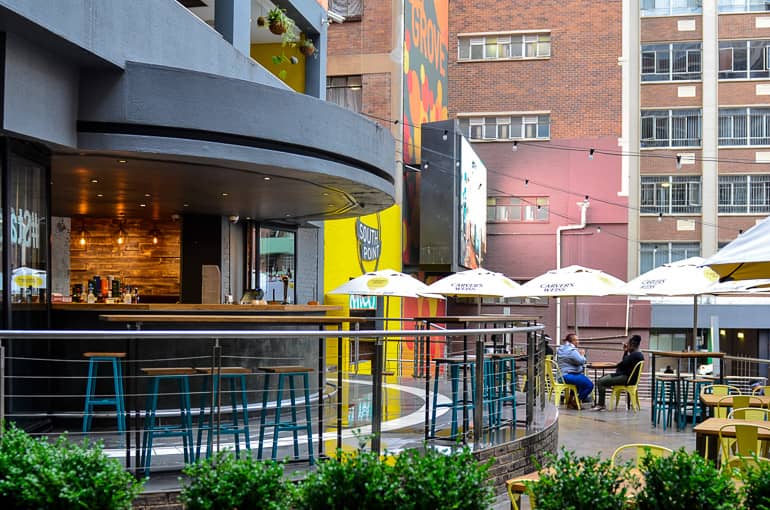 Das Once in Joburg hat die perfekte Lage für eine Erkundung von Braamfontein.