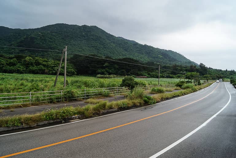Grün, grüner, Ishigaki: Die Insel strotzt nur so von saftig-grünen Hügeln.