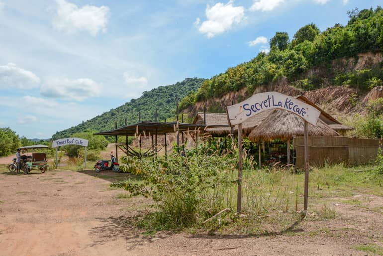 Im Khmer Roots Café kann man Kochkurse machen oder einfach nur in der Hängematte eine Kokosnuss schlürfen.