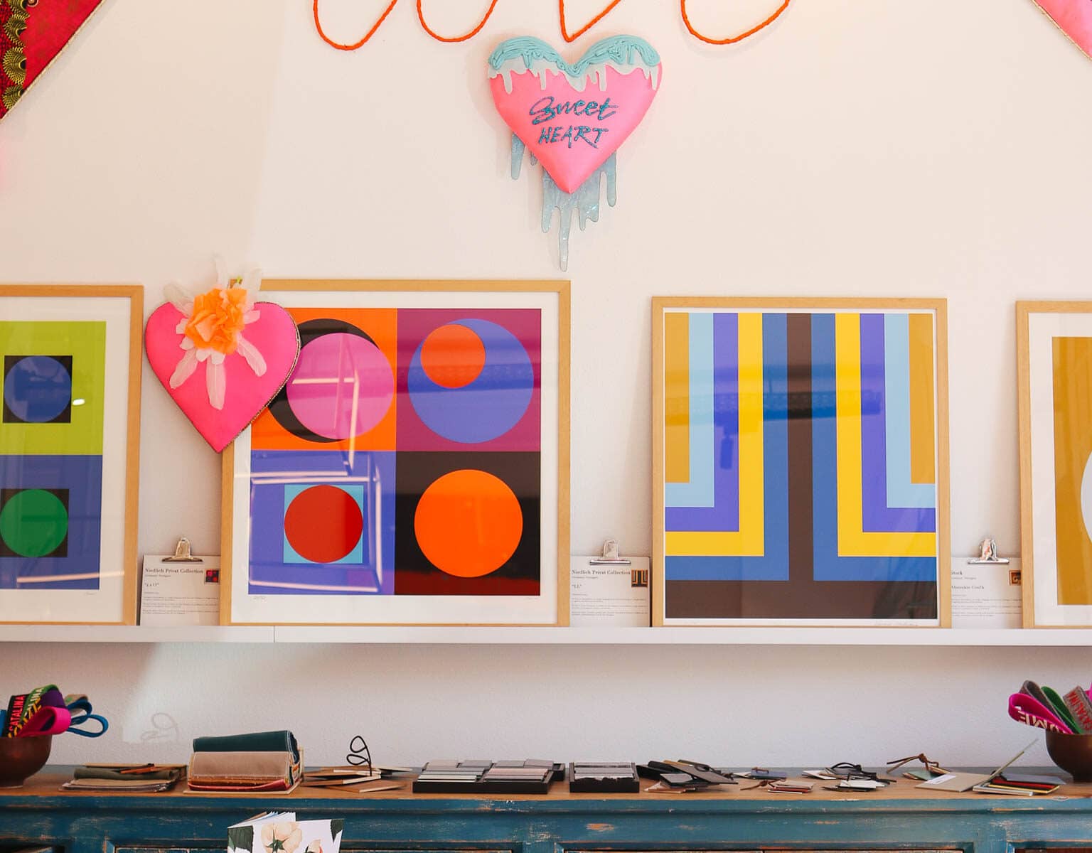 Im Interior Shop BConnected auf Santa Catalina, Mallorca finden sich tolle moderne Kunstdrucke zum Kauf.