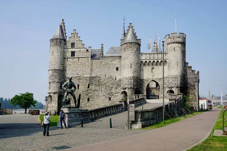 Die Stadtburg Het Steen.