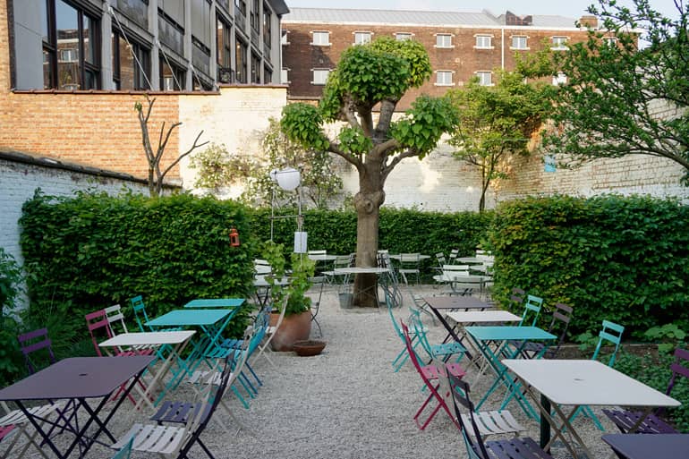 Innenhof im Bistro De Broers van Julienne.