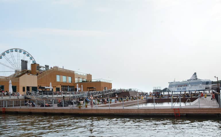 Helsinki: Saunabereich von Außen.