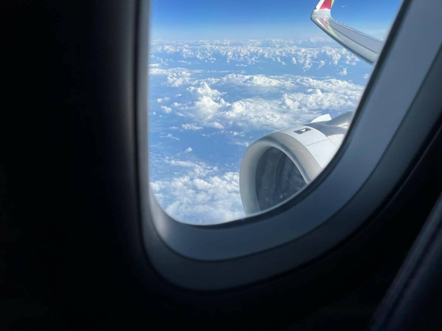 Wer beim Buchen flexibel bleibt und auf Sonderangebote der Fluglinien achtet, hat gute Chancen einen günstigen Flug zu ergattern. 