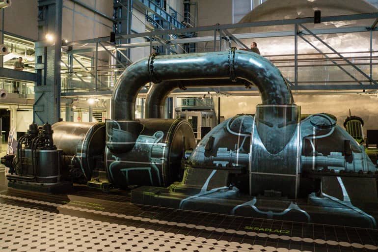 Dampfmaschine im EC-1 – die Ausstellungsstücke hinterlassen Eindruck.