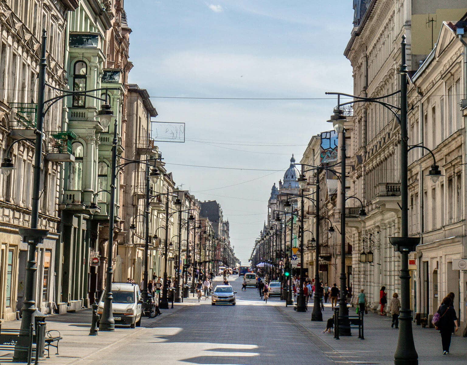 Die Piotrkowska-Straße in Lodz in Polen.