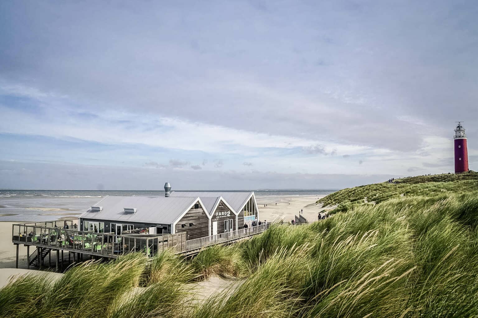 Der rote Leuchtturm an der Nordspitze der Insel ist für viele Menschen das Symbol der Insel Texel. 