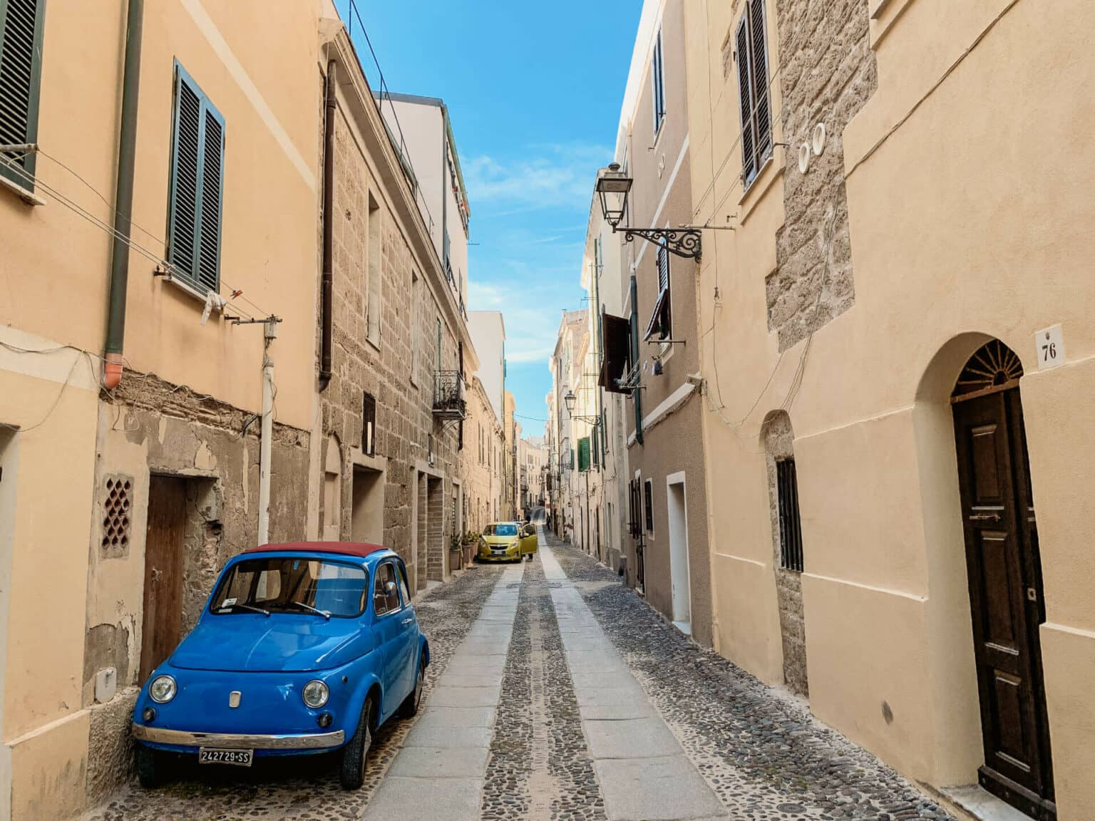 Die ehemalige katalanische Enklave Alghero bezaubert mit einer tollen Altstadt.