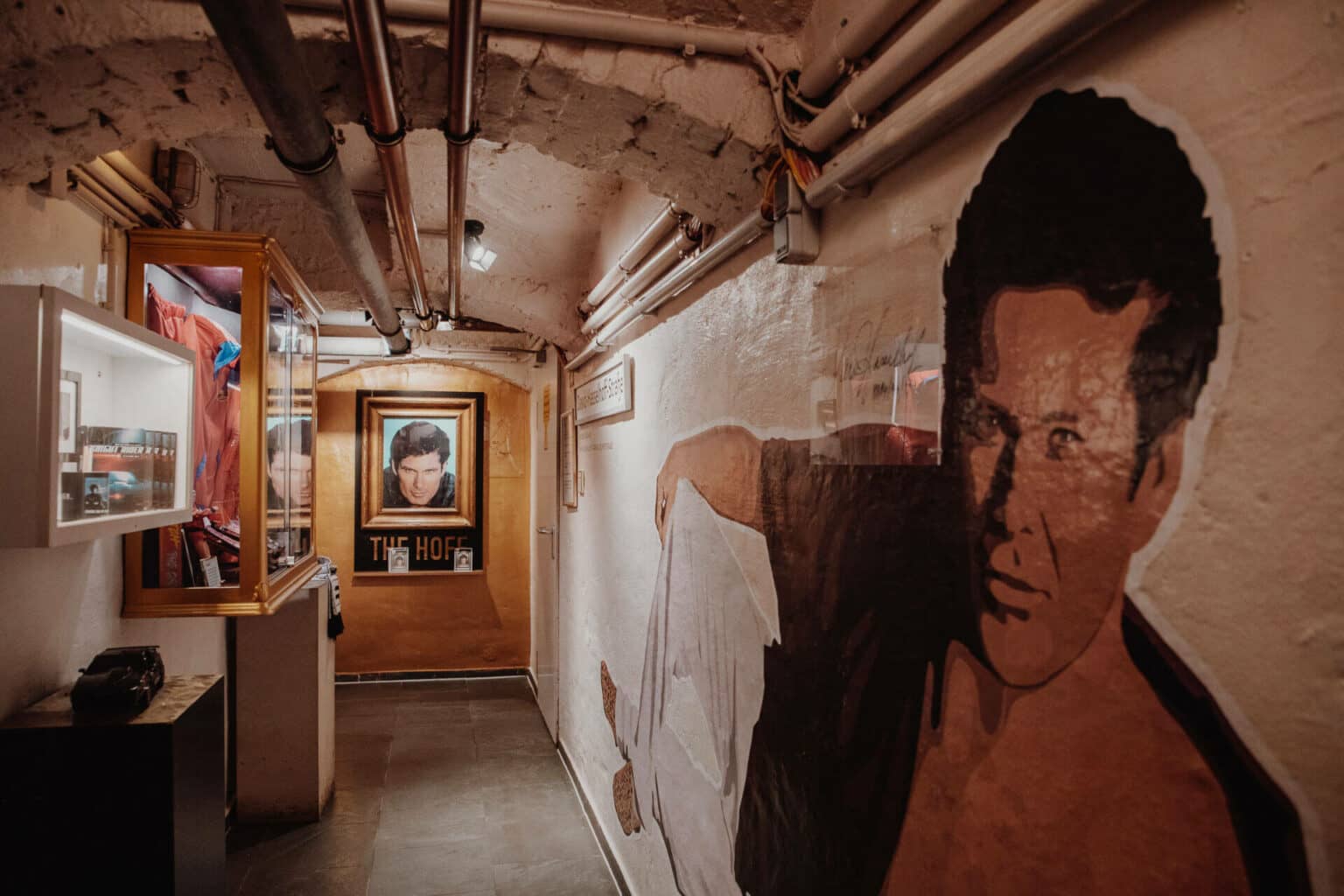 Das David-Hasselhoff-„Museum“ ist auch für Nicht-Hostelgäste kostenlos zugänglich, einfach an der Rezeption fragen!