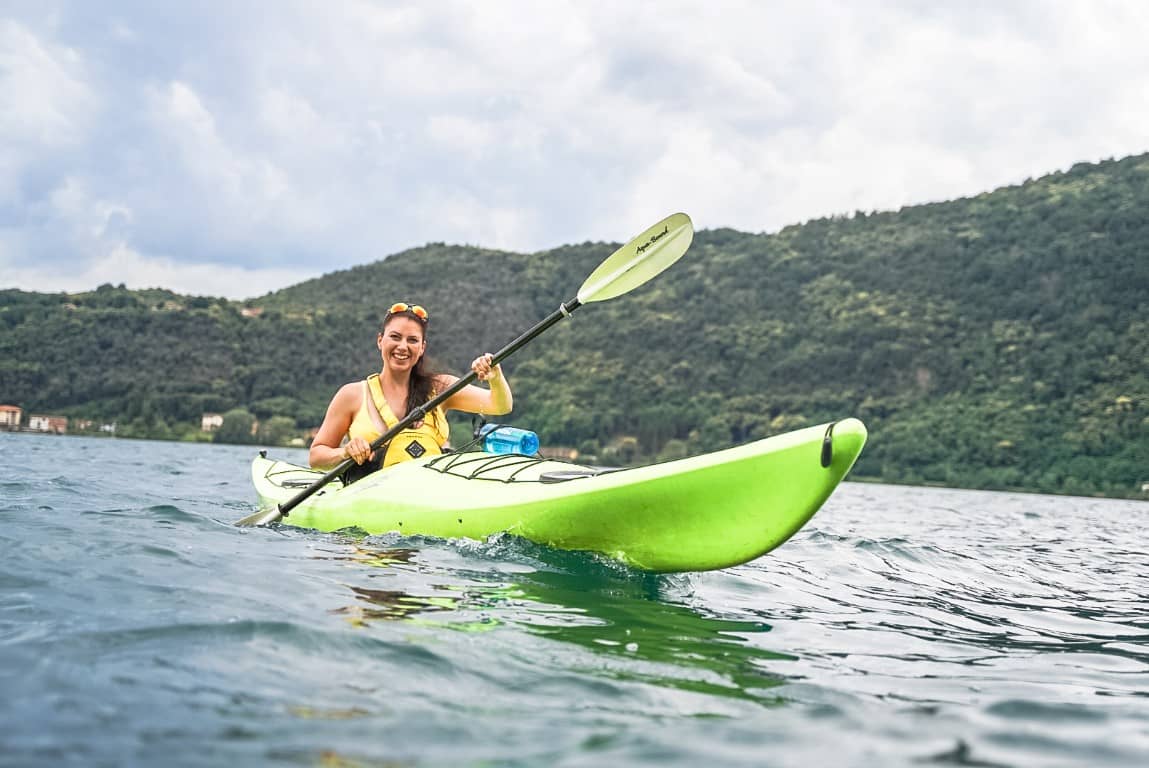 Eine Fahrt mit dem Kajak auf dem Luganersee darf bei keiner Reise ins Tessin fehlen. – Foto: Anja Mörk