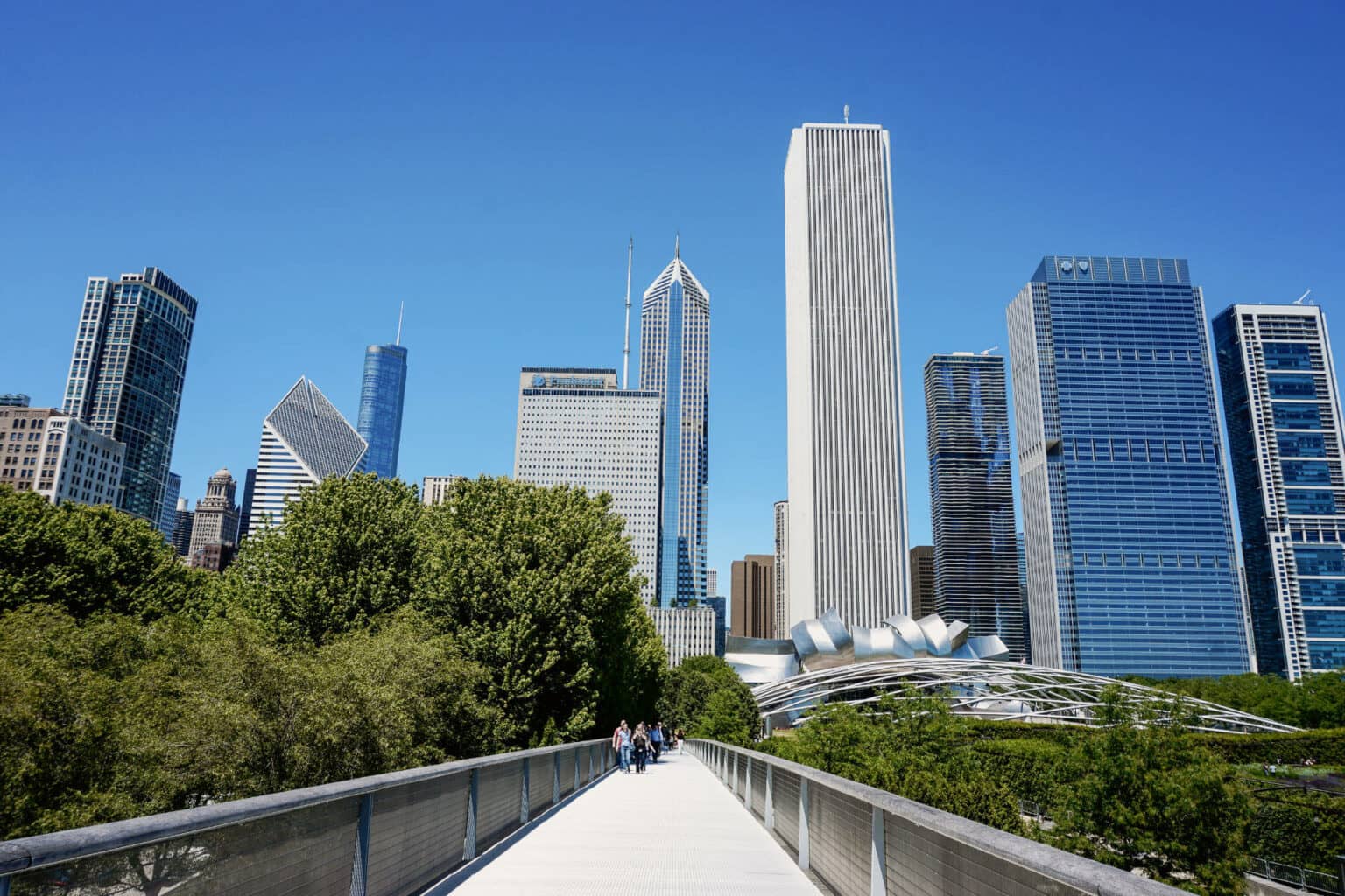 Vom Nichols Bridgeway lässt sich die futuristische Architektur bestaunen.