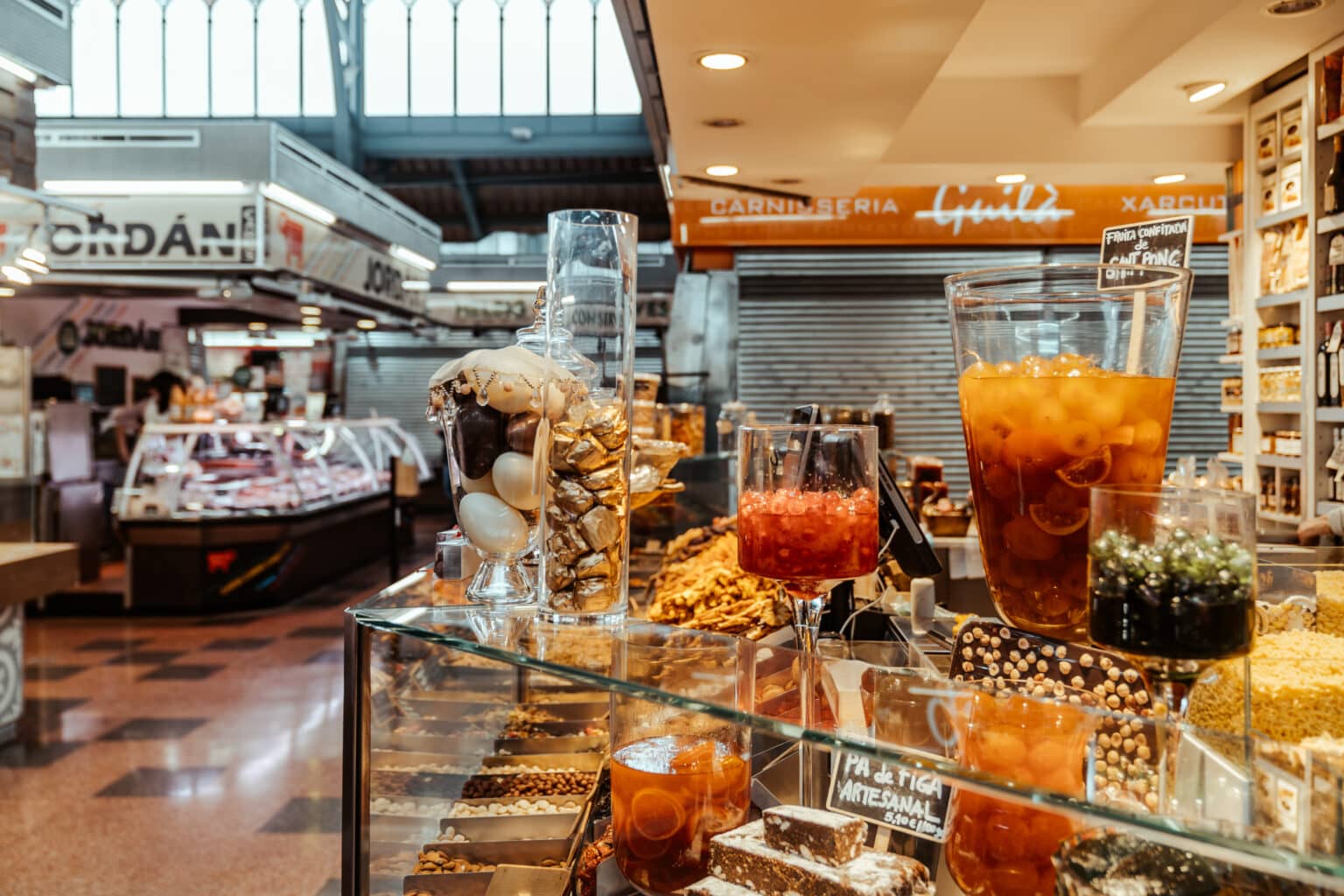 Der Modernisme-Stil prägt den Mercat Llibertat, einem der ältesten Märkte in Barcelona.