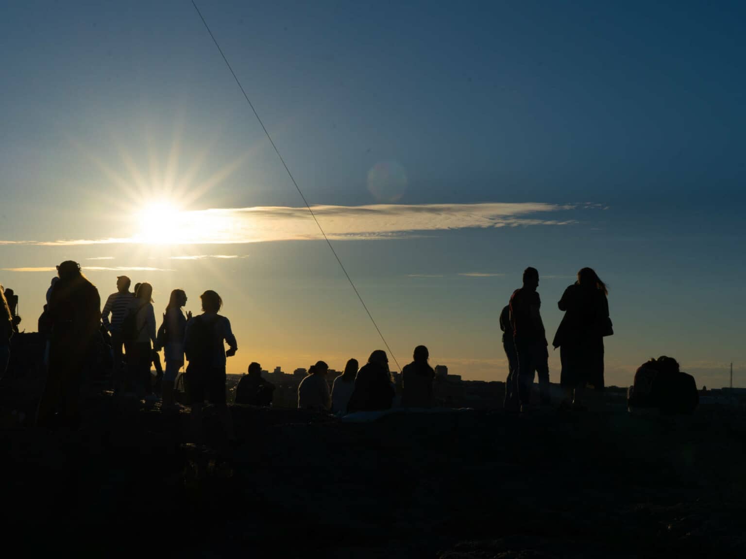 Sonnenuntergang mit Blick auf die Stadt Stockholm für jeden Schwedenliebhaber.