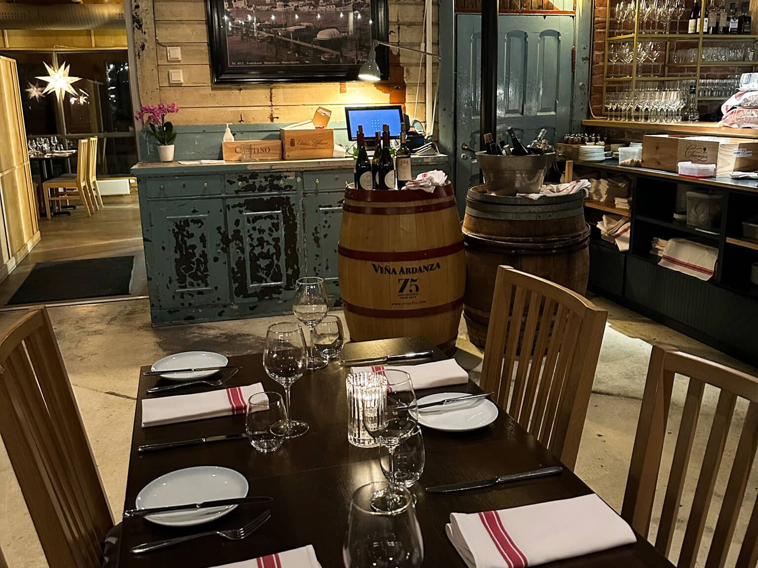 Ein gedeckter Tisch im Fisch-Restaurant Slippen in Fredrikstad.