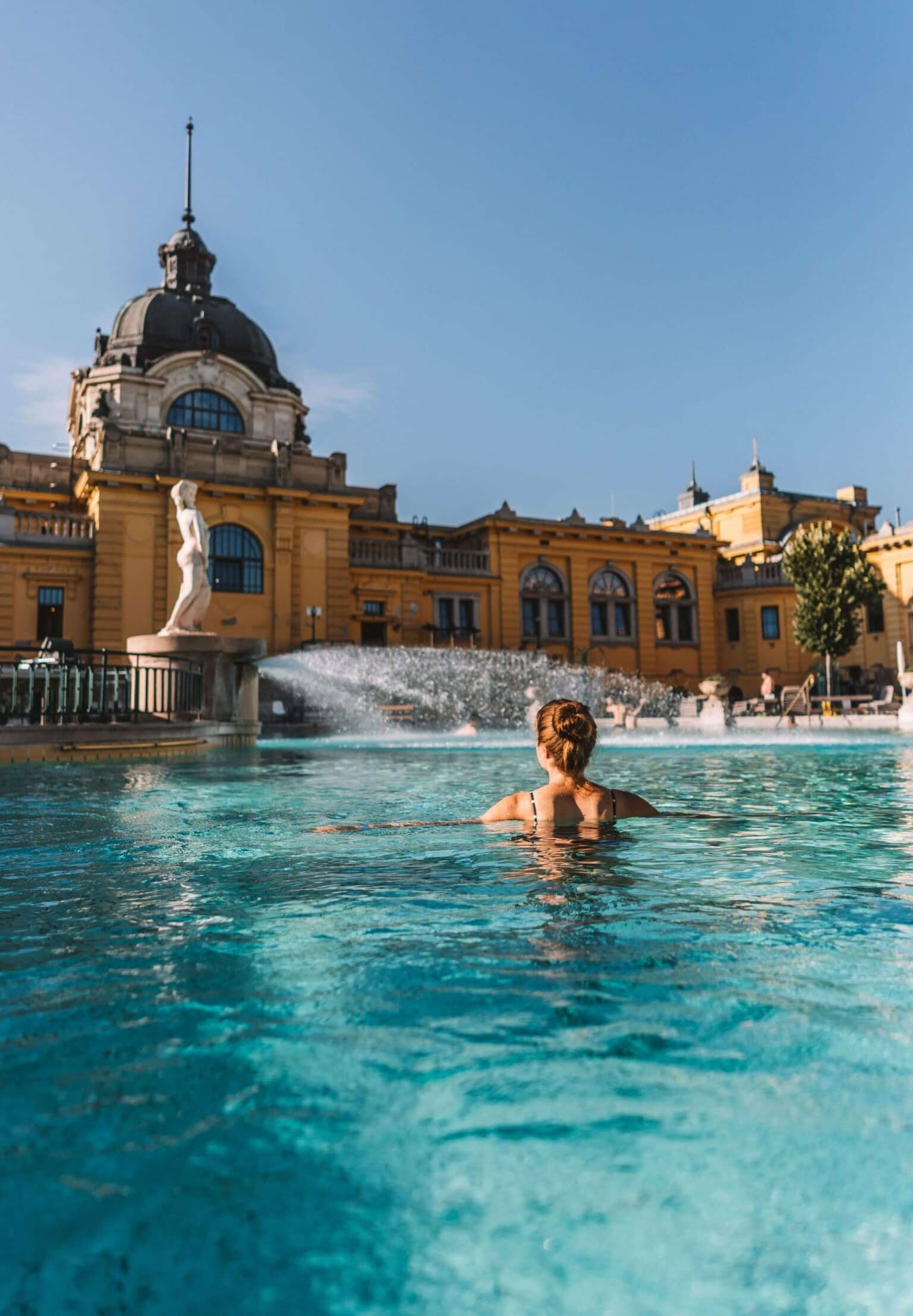 Glücksgefühle am Morgen im Széchenyi-Heilbad.