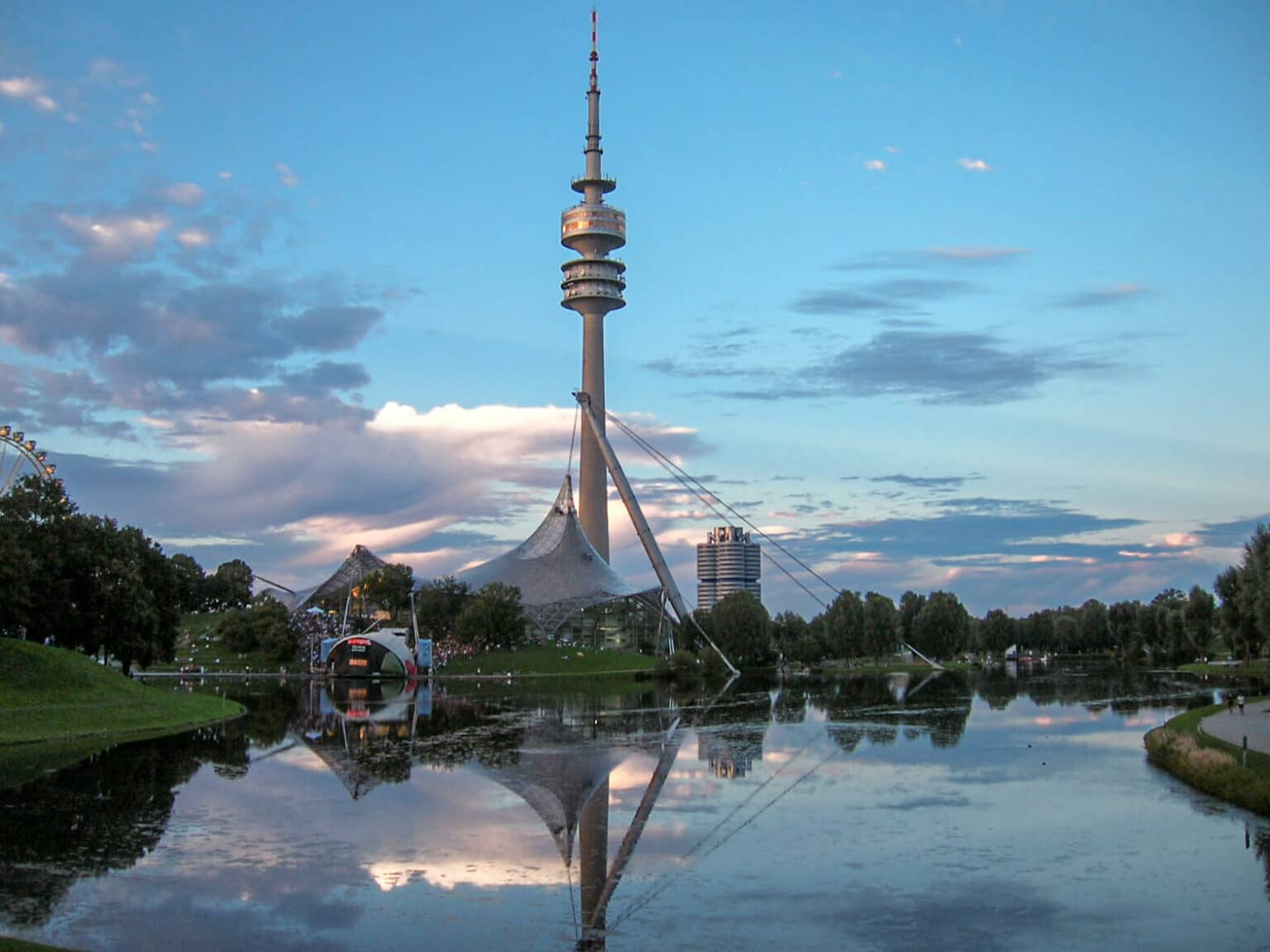 Kein Geheimtipp aber immer ein Besuch wert - der Olympiapark.