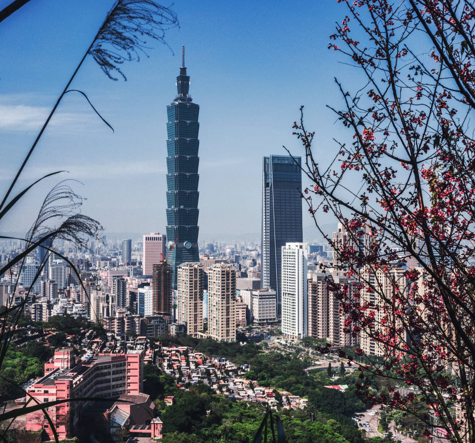 Aussicht vom Elephant Mountain auf Taipeh und dem Taipei 101.