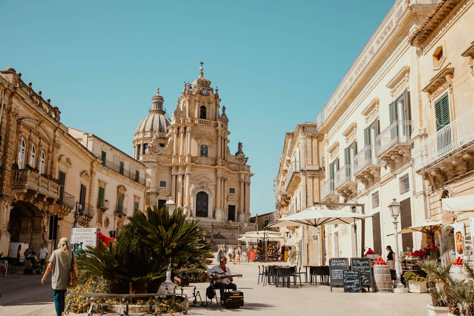Hübsch anzuschauen: Ragusa Ibla, die Unterstadt von Ragusa, rund um den Dom San Giorgio.