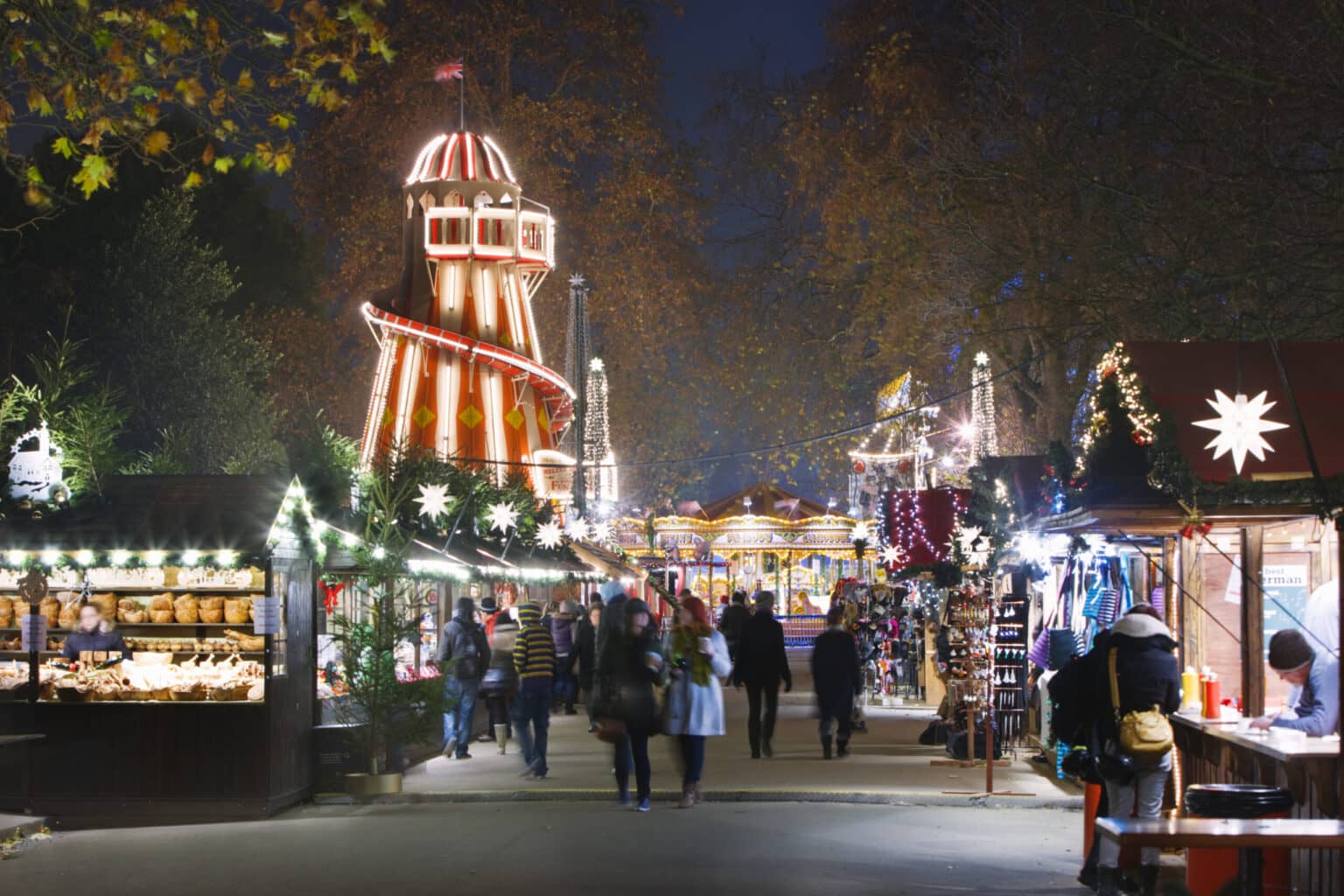 Tauche ein in die bunte Weihnachtswelt des Londoner Hype Parks.