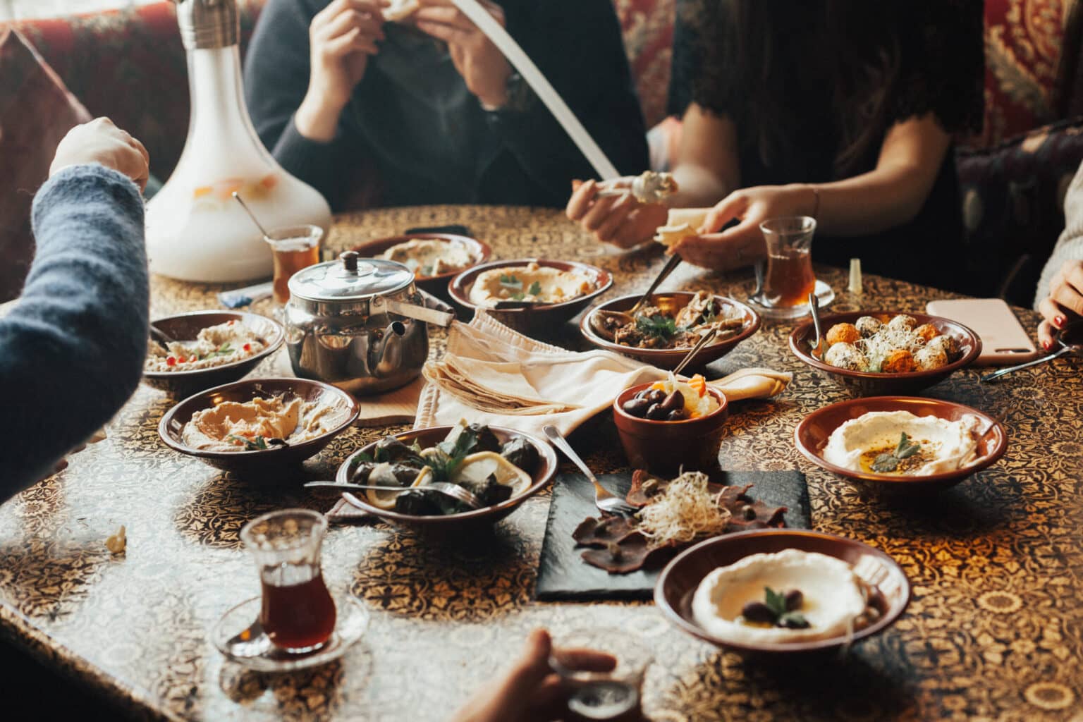 Leckeres Essen ist trotz strenger Speisevorschriften möglich, wie diese Mezze (Vorspeisen) beweisen. 