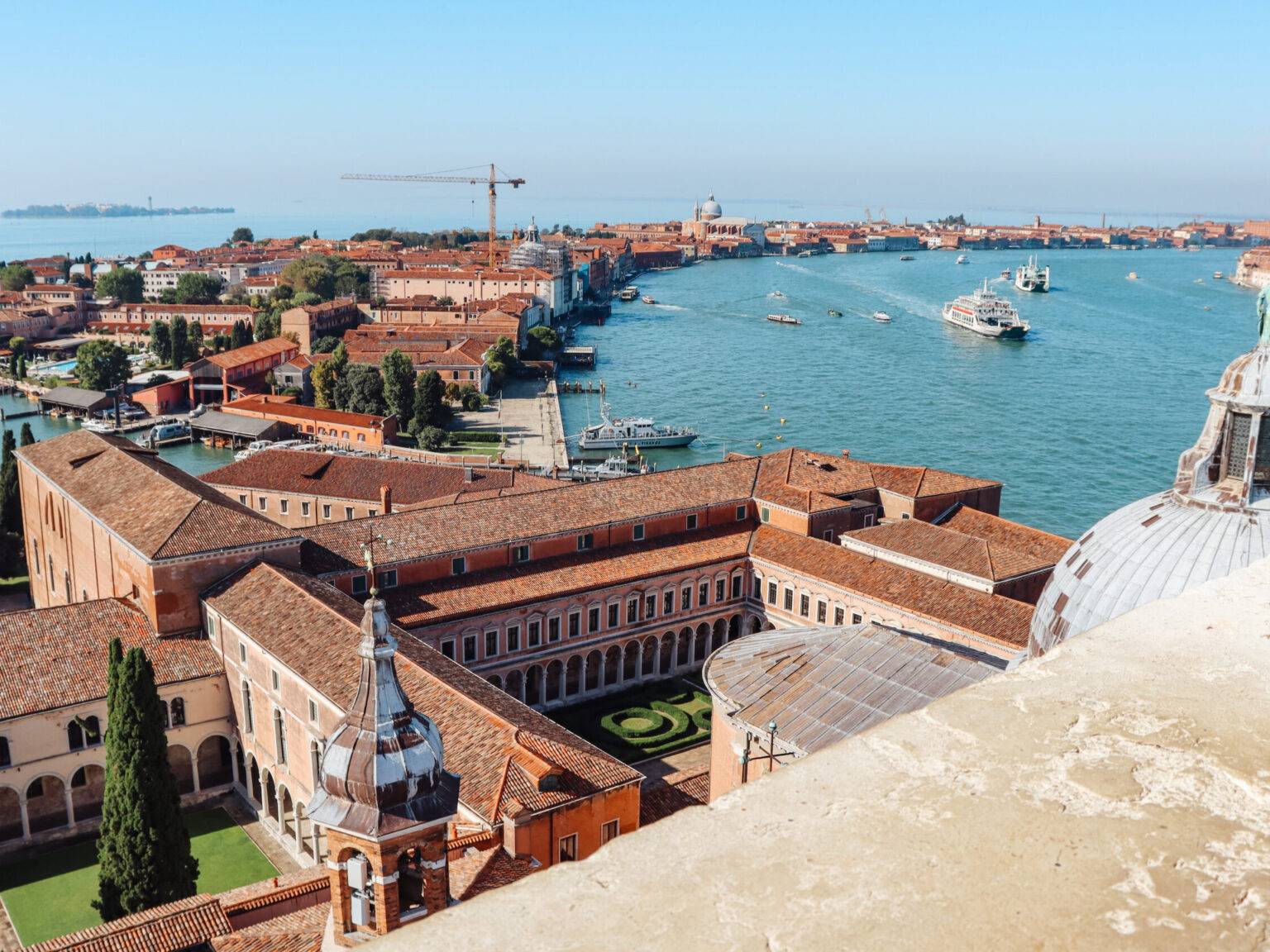 Die Aussicht vom Glockenturm in San Giorgio Maggiore auf den Canal Grande.