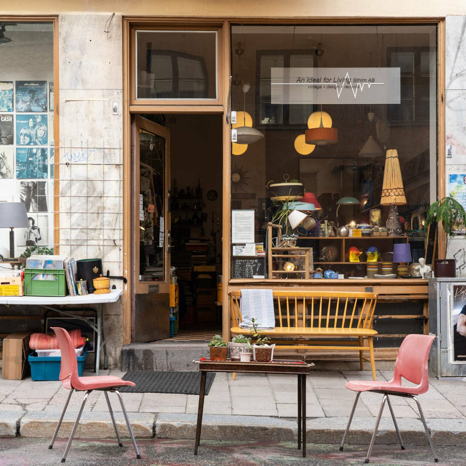 Was man im Stockholmer Szenviertel SoFo auch findet, sind Second-Hand Läden, die Vintage-Möbel anbieten.