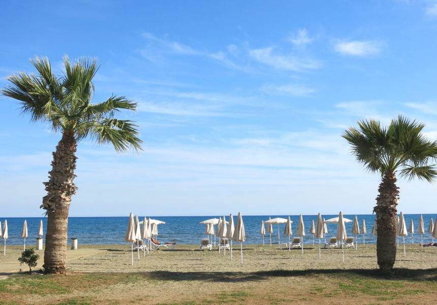 Makenzy ist der wohl schönste Strand Larnakas.