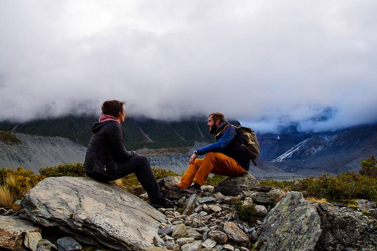 Travellers Insight Reiseblog Neuseeland Tipps Berge Wolken
