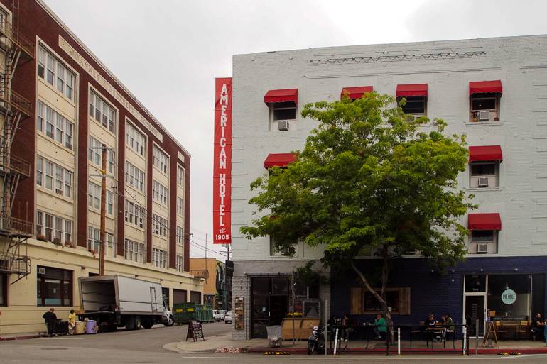 Fabrikgebäude, Graffiti und hippe Cafés: Willkommen im Art District von L.A.