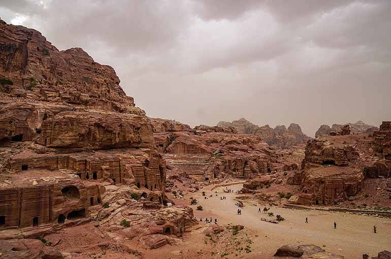 Westerncity, Stadt auf dem Mars oder einfach nur ein unwirklicher Ort. Petra ist unbegreiflich. (Bild: Eva Grossert für Travellers Insight)