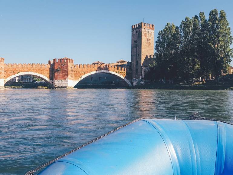 Verona mal anders: Rafting auf der Etsch.