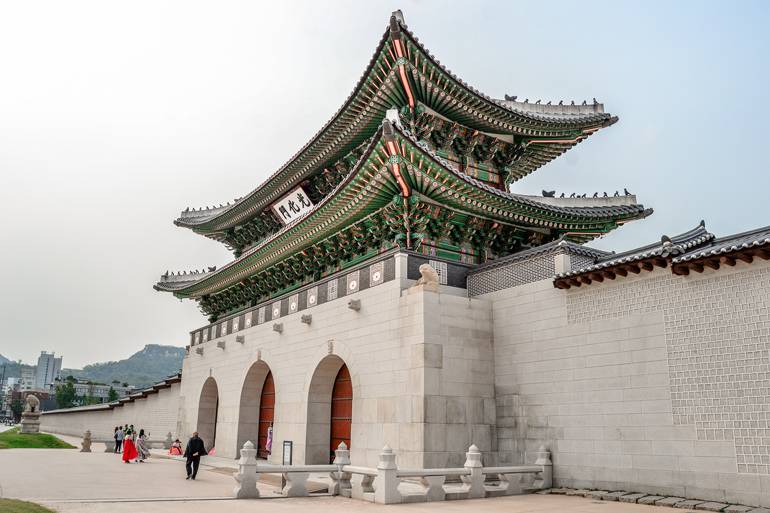 Seoul Sehenswürdigkeiten: Ein Tor zum Palast.