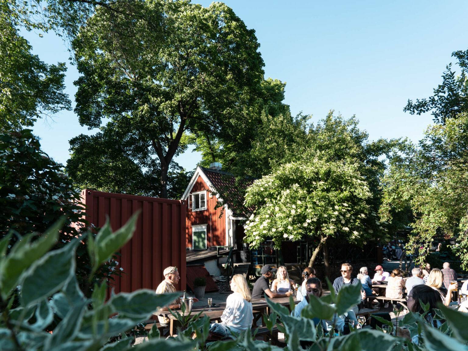 Der Garten vom Lasse i Parken lädt zum schwedischen Essen ein.