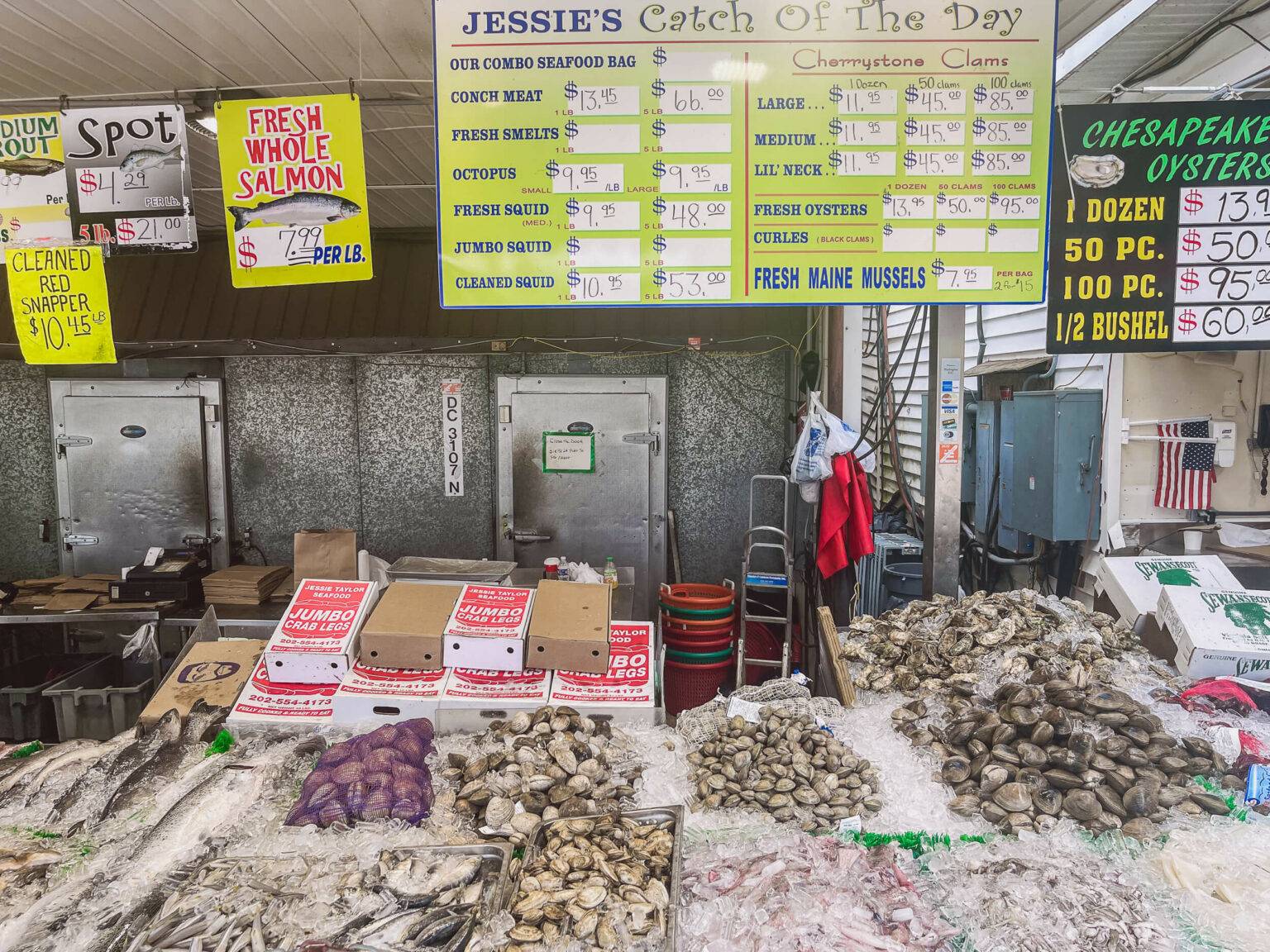 Der traditionelle Fischmarkt am Washington Channel ist ein echtes Spektakel.