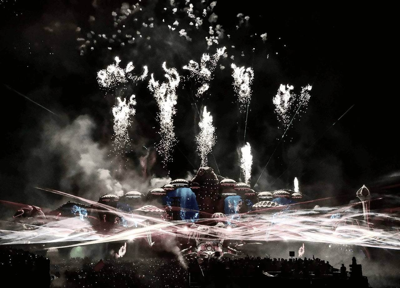 Einfach magisch - die fantastischen Bühnenshows bei Tomorrowland.