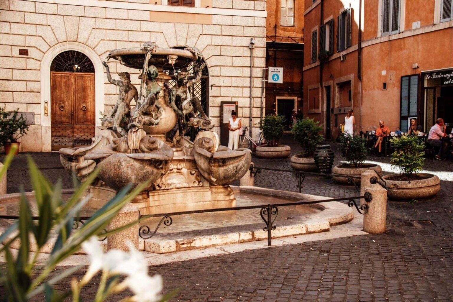 Einfach wunderschön - der Schildkrötenbrunnen auf der Piazza Mattei.