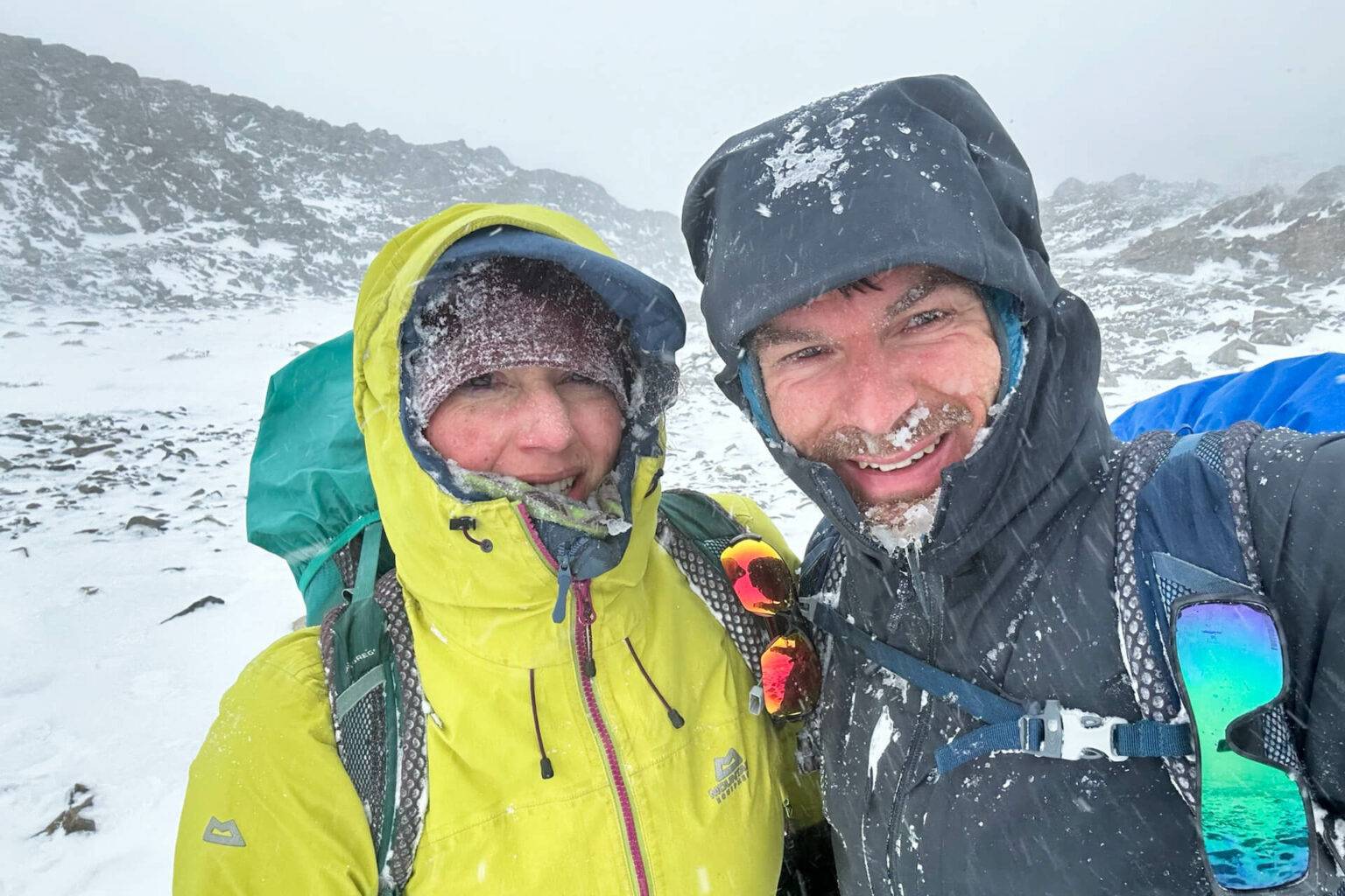 Hier sind wir mitten im patagonischen Hochsommer in einen Schneesturm geraten. 