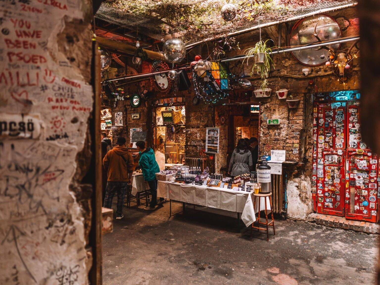 Der Szimpla Sunday Farmers‘ Market in Budapest