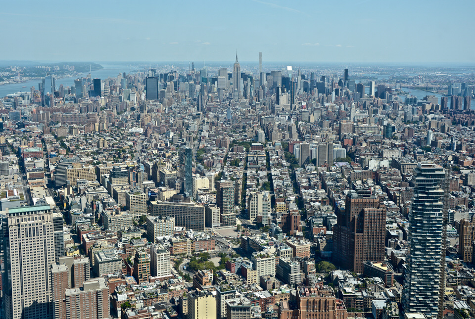Eine Aussicht über New York City vom One World Observatory darf beim Sightseeing nicht fehlen.