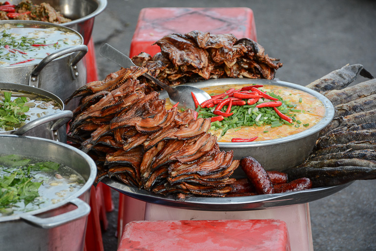 Travellers Insight Reiseblog Reisetipps Kambodscha Phnom Penh Russian Market Street Food