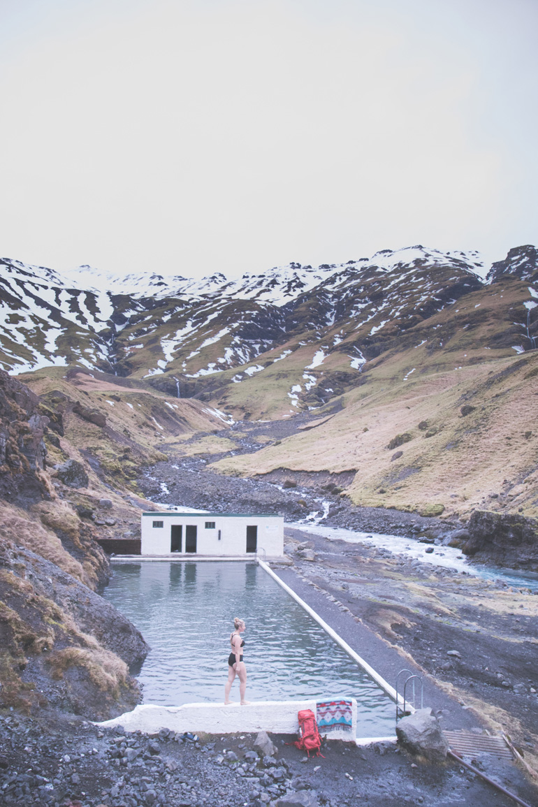 Iceland: natural pool