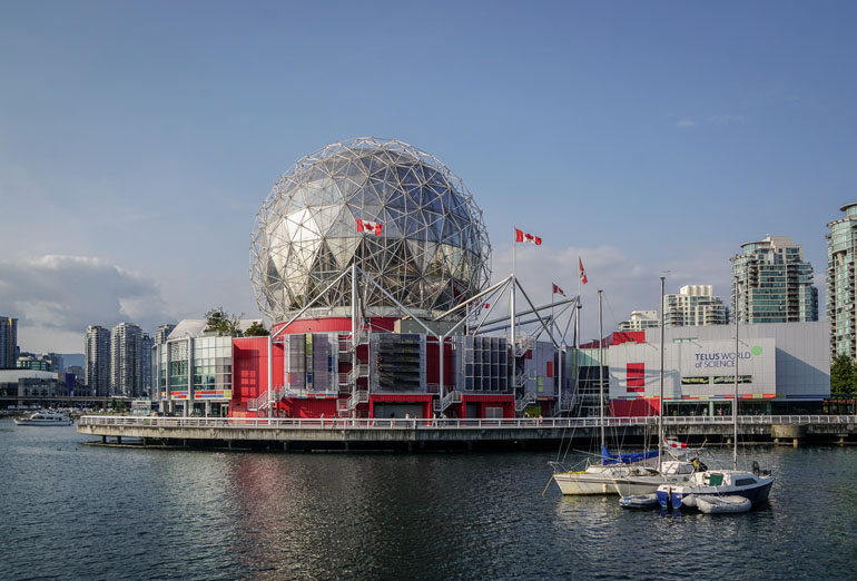 Vancouver: Blick auf die Kuppel des Museum "Science World"
