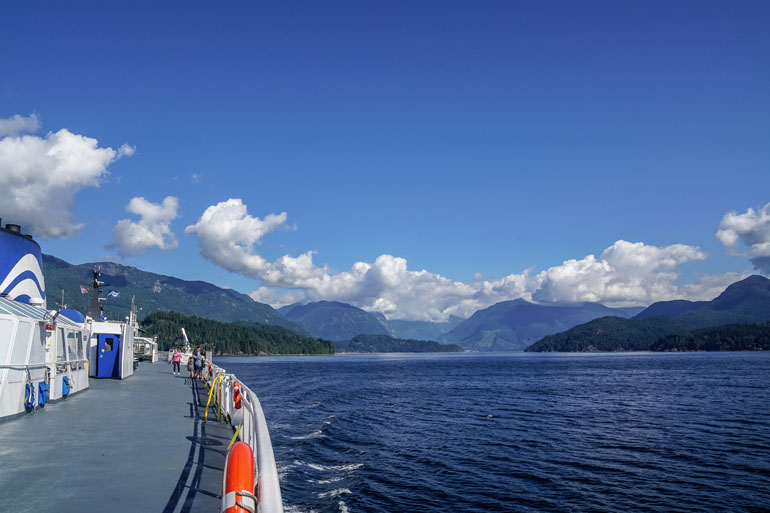 Vancouver: Fähre auf dem Wasser