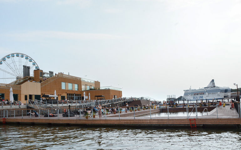 Helsinki: Saunabereich von Außen.