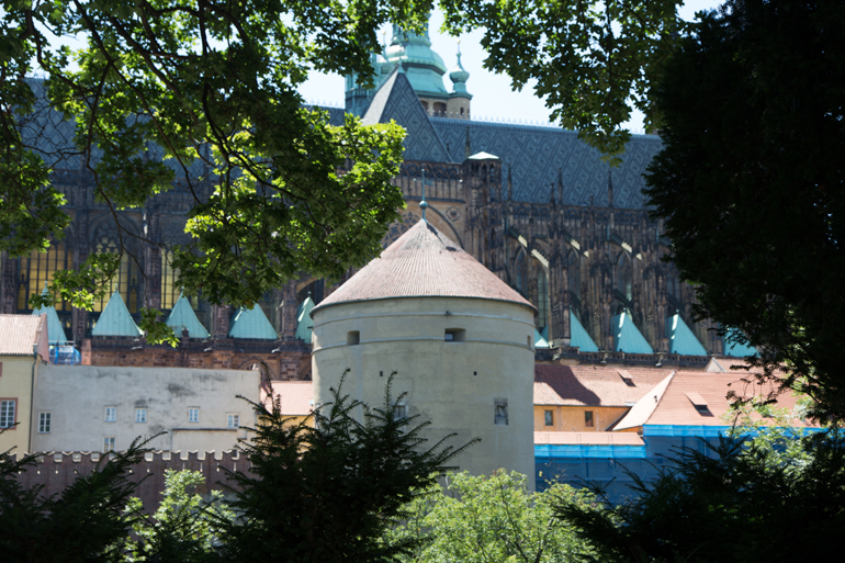 Die Prager Burg von Nahmen.