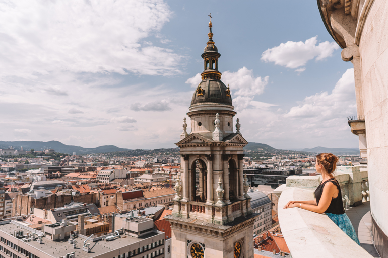 Budapest Städtetrip: Ausblick über die Stadt von der St.-Stephans-Basilika.
